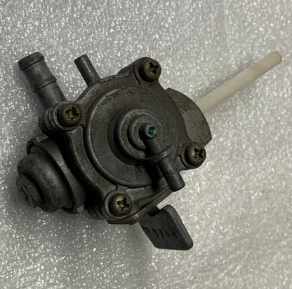 1985 Honda CB650 Nighthawk FUEL VALVE PETCOCK 83 cb650sc Fuel Shut Off Valve 83 84 85