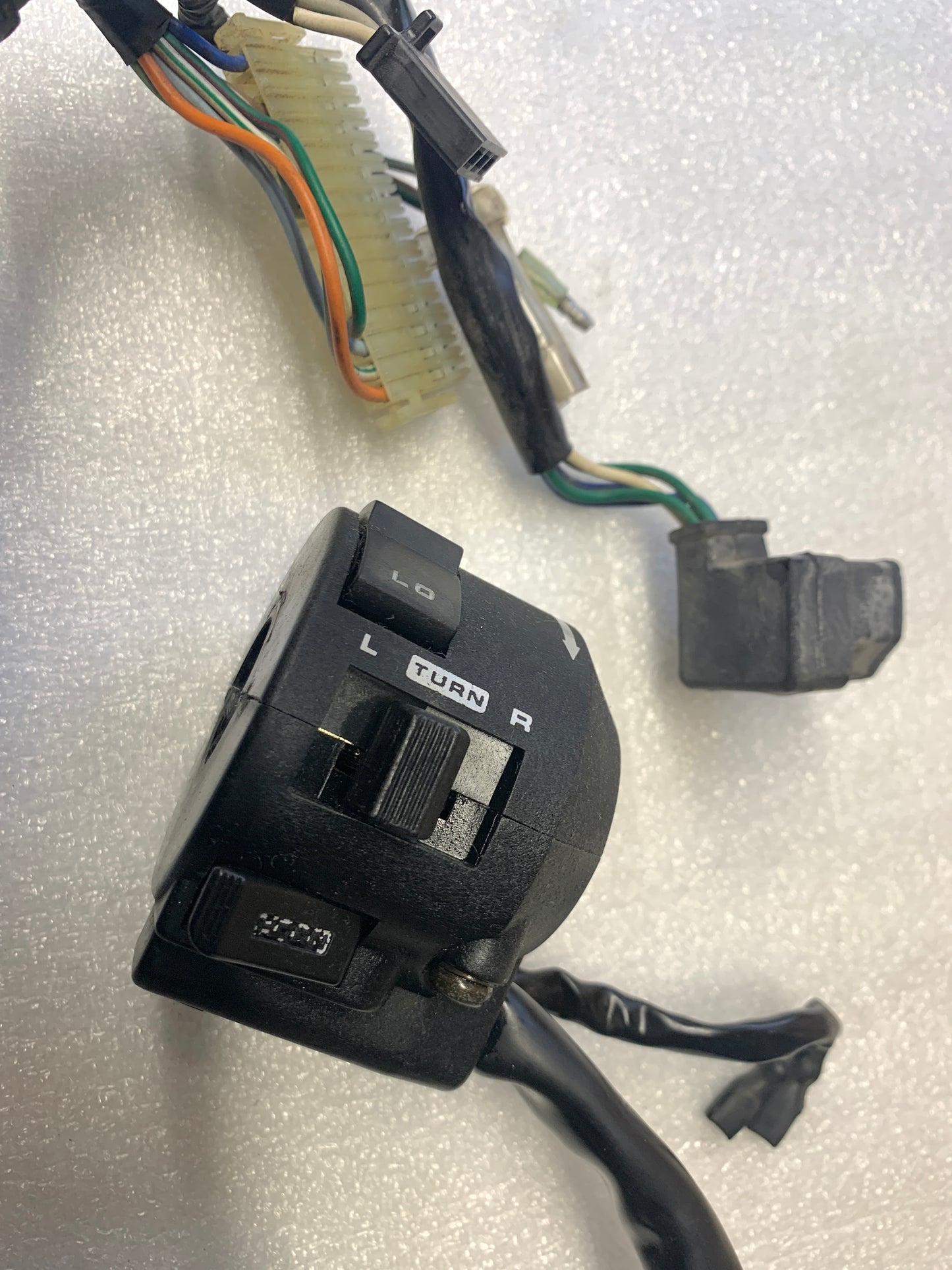 1986 Honda VT700 Shadow 86 87 88 Rear Turn Switch Left Side Bar Control