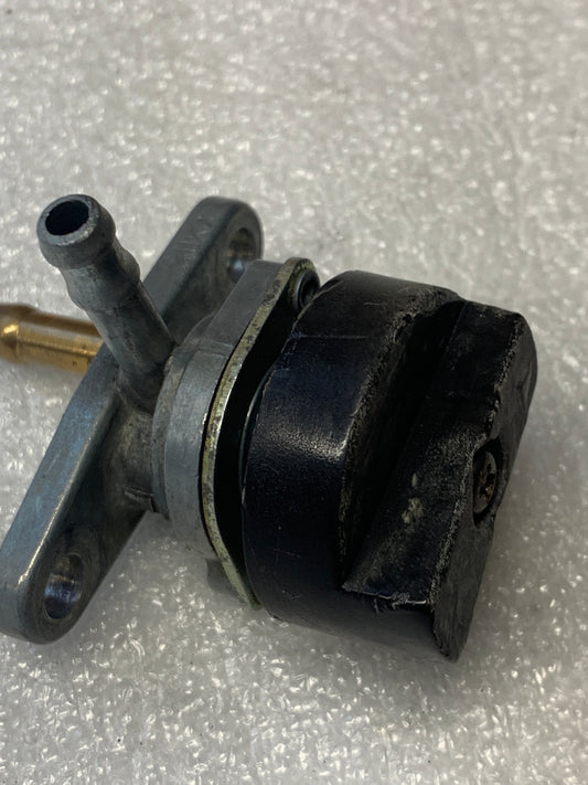 1986 Honda VT700 Shadow Fuel Shut Off Valve Petcock 84 85 86