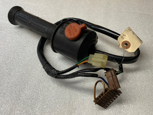 1983 Honda CB550 Nighthawk RIGHT SIDE BAR CONTROL START BUTTON KILL STOP SWITCH 83
