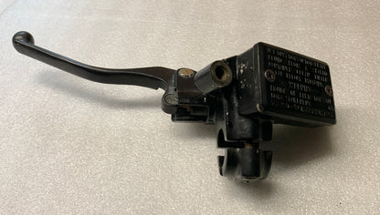 1986 Honda VT700 Shadow Clutch Master Cylinder w Lever 84 85 86 87