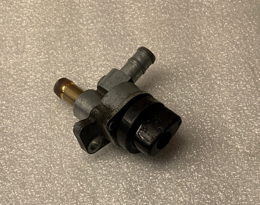 1984 Honda VT700 Shadow Reserve Tank Fuel Shut Off Valve Petcock