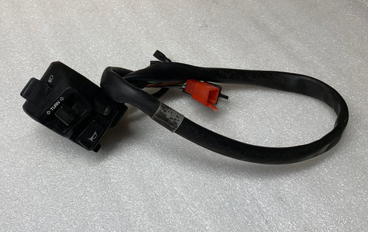 2004 Honda VFR800 Left Bar Control L Turn Signal Horn Hi Low 04 05 vfr 800