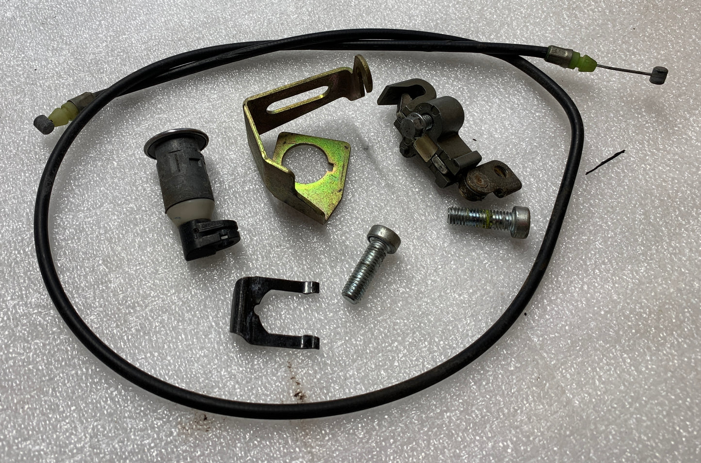 2004 Honda VFR800 Interceptor Ignition Switch w Key  VFR 800 04 05 06 07 08