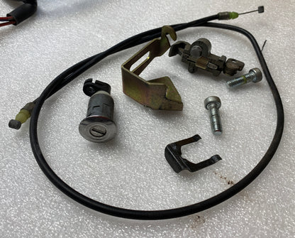2004 Honda VFR800 Interceptor Ignition Switch w Key  VFR 800 04 05 06 07 08