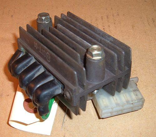 1976 Honda GL1000 Goldwing RECTIFIER REGULATOR 76 77 78 75