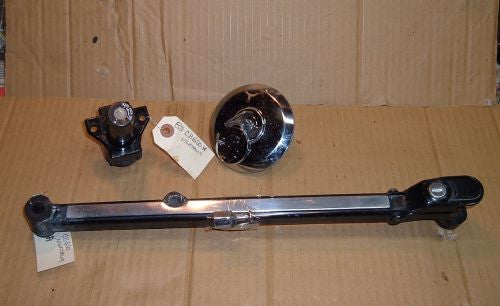 1982 Honda CB650 Nighthawk IGNITION GAS CAP RIGHT SIDE REAR GRAB RAIL W HELMET LOCK 1 KEY FITS ALL