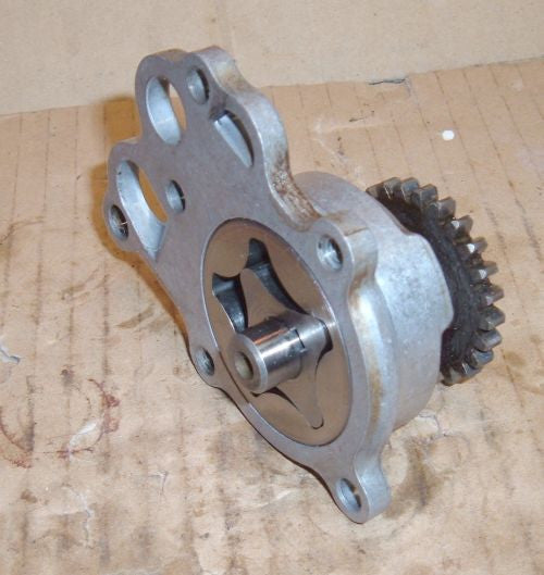 1981 Honda CB750 Super Sport OIL PUMP