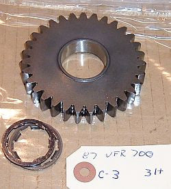 1987 Honda VFR700 Interceptor COUNTERSHAFT GEAR (31T) 3RD