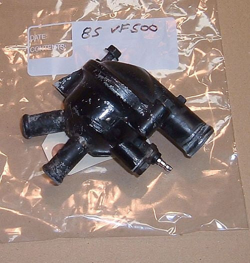 1985 Honda VF500 Interceptor THERMOSTAT W COVER 84 85 86