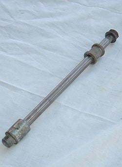 1983 Honda CB550 Nighthawk REAR AXLE 83