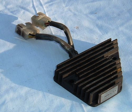 1983 Honda CB550 Nighthawk RECTIFIER REGULATOR 83