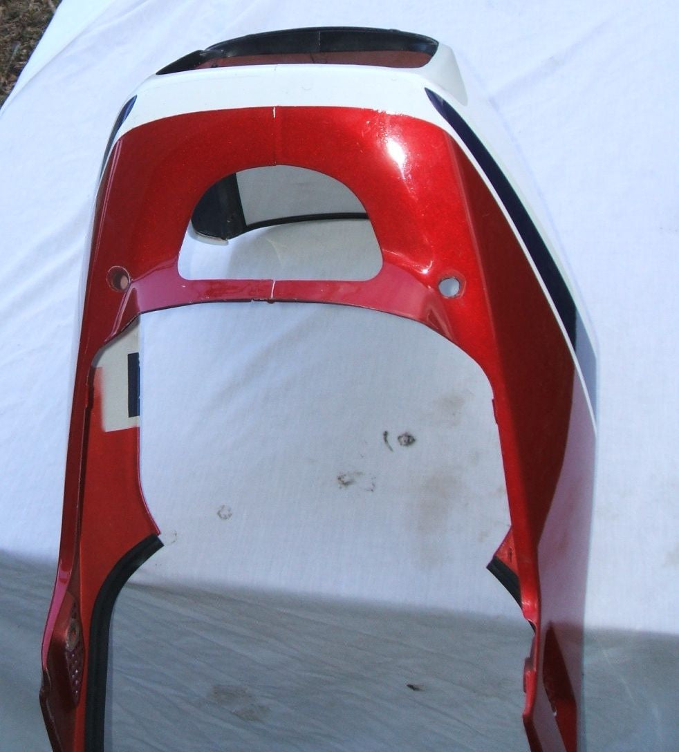 1984 Honda VF700 Interceptor Upper fairing W Wind screen