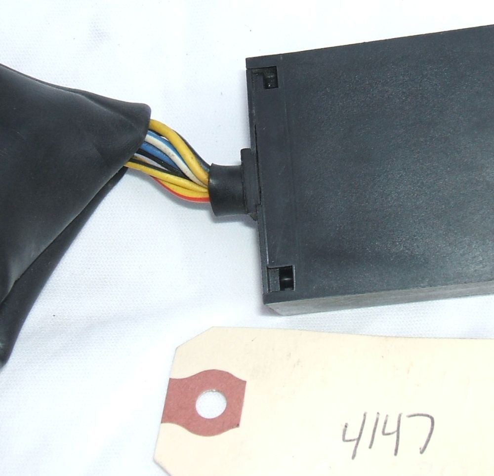 1984 VT700 Honda Shadow CDI Ignitor Ignition Control module
