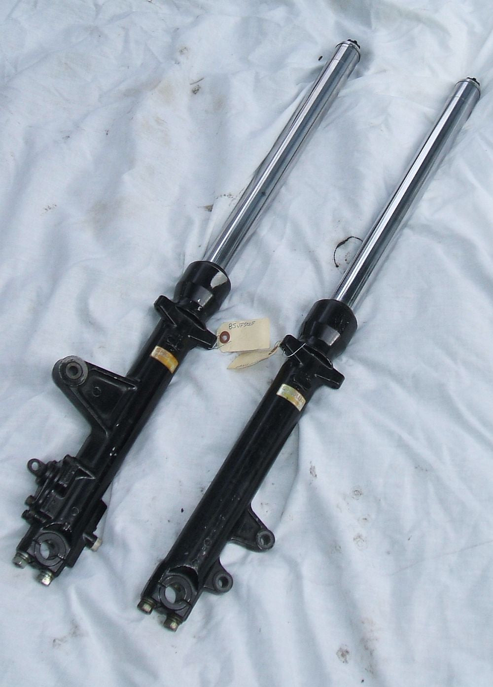 1985 Honda VF500 Interceptor FRONT FORK FORKS SHOCK