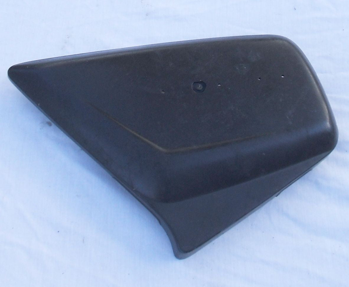 1983 Honda GL1100  LEFT SIDE COVER SIDE PLATE