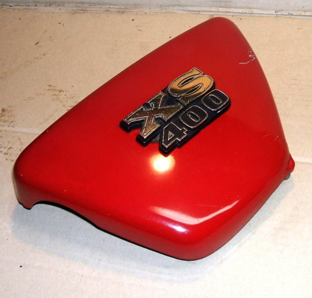 YAMAHA 1978 XS400 SPECIAL SIDE COVER RIGHT SIDE PLATE