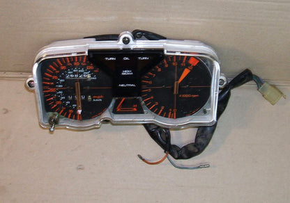 1984 Honda VF500 Interceptor METER ASSEMBLY GAUGE CLUSTER SPEEDOMETER TACHOMETER 85 84