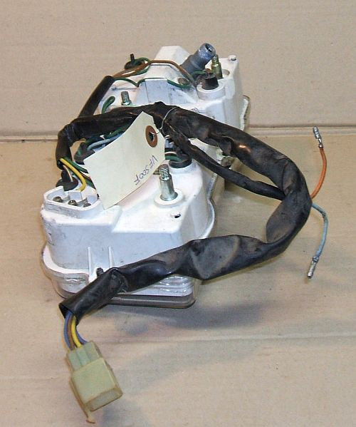 1984 Honda VF500 Interceptor METER ASSEMBLY GAUGE CLUSTER SPEEDOMETER TACHOMETER 85 84