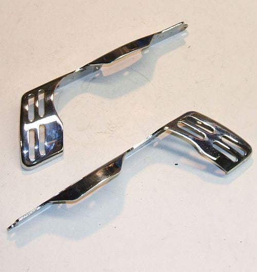 1976 Honda GL1000 Goldwing CHROME CARBURETOR GUARD PLATE STAY