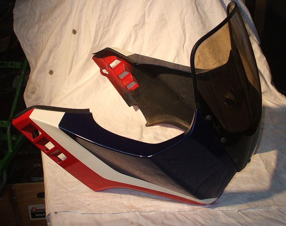 1986 Honda VF500 Interceptor Cowl Upper Fairing w Windscreen