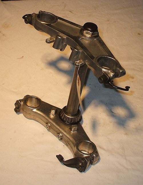 1986 Honda VFR700 Interceptor TRIPLE TREE CLAMP