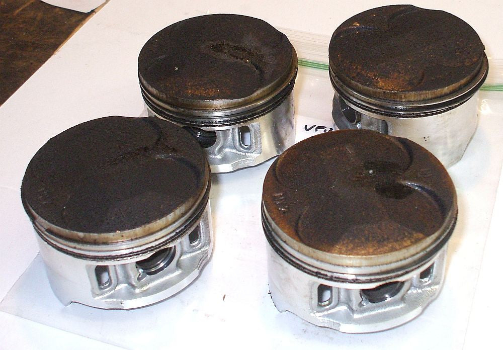 1995 Honda VFR750 Interceptor Piston Pistons set