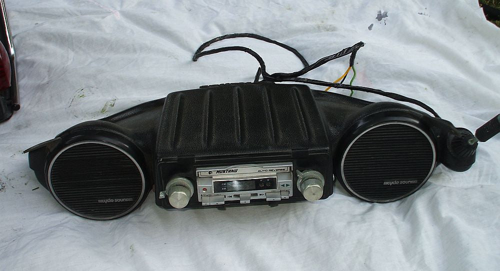 Honda GL1000 GL 1000 Goldwing Sound System Stereo Cassette Player Vetter Windjammer 1975 1976 1977 1978