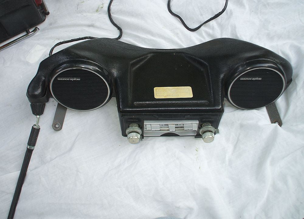 Honda GL1000 GL 1000 Goldwing Sound System Stereo Cassette Player Vetter Windjammer 1975 1976 1977 1978