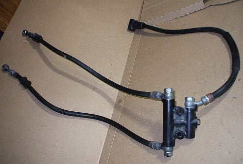 1979 Honda GL1000 Goldwing Front Brake line w Joint Assembly