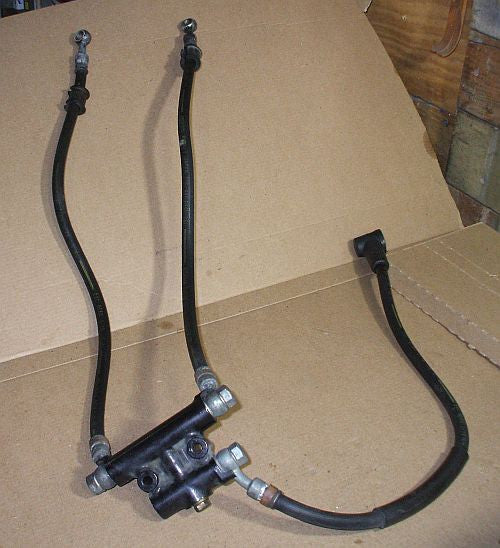 1979 Honda GL1000 Goldwing Front Brake line w Joint Assembly