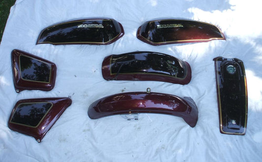 1976 Honda GL1000 Goldwing Complete Body Set Complete Side Cover Right Left, Tank Shelter Facade, Front fender Rear Fender.  1975 1976 1977 1978
