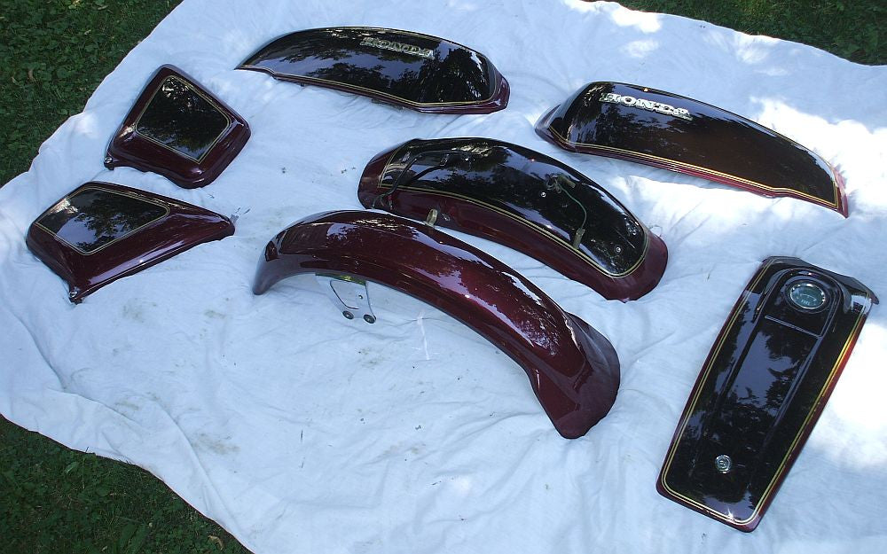 1976 Honda GL1000 Goldwing Complete Body Set Complete Side Cover Right Left, Tank Shelter Facade, Front fender Rear Fender.  1975 1976 1977 1978