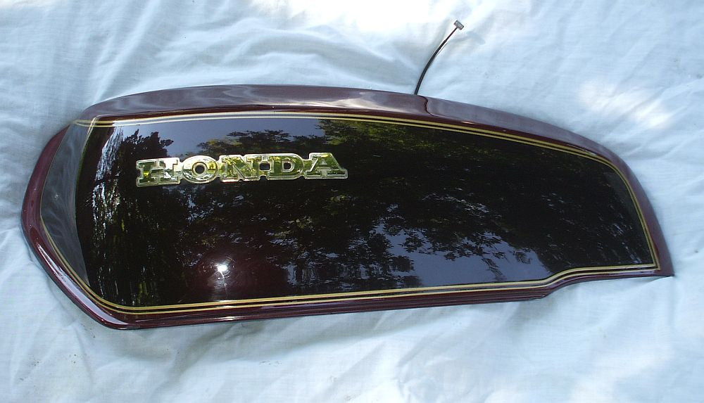 1976 Honda GL1000 Goldwing Complete Body Set Complete Side Cover Right Left, Tank Shelter Facade, Front fender Rear Fender.  1975 1976 1977 1978