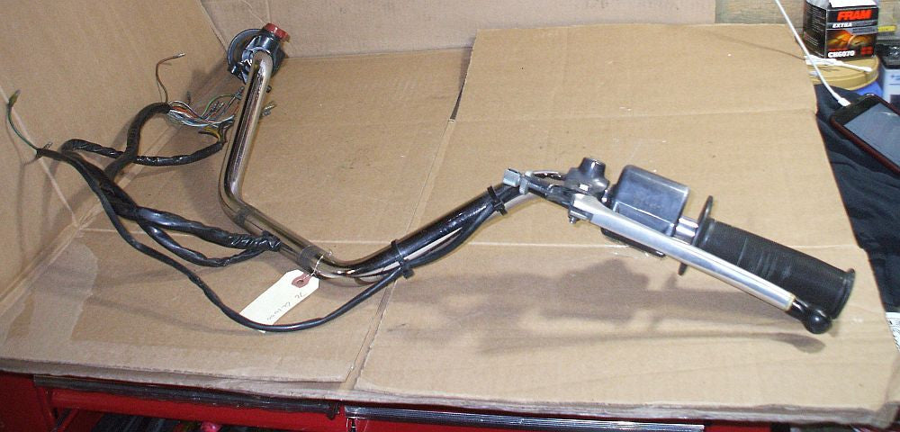 1976 Honda GL1000 Goldwing HANDLEBARS W CONTROL L R SWITCH HANDLE BAR