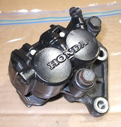 1985 Honda CB700 Nighthawk Front brake Caliper R Right