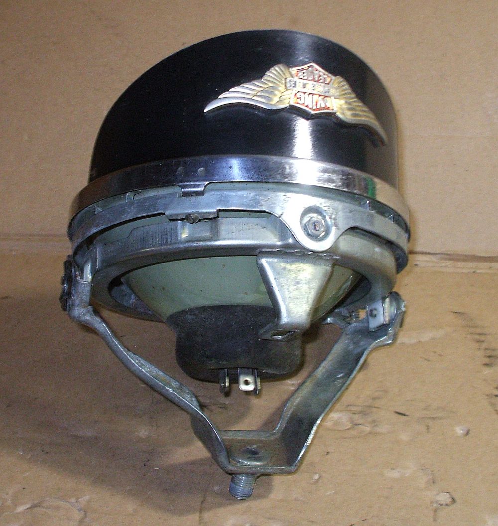 1983 Honda GL1100 GOLDWING HEADLIGHT W MOUNT 81 82 83  GL500 GL650