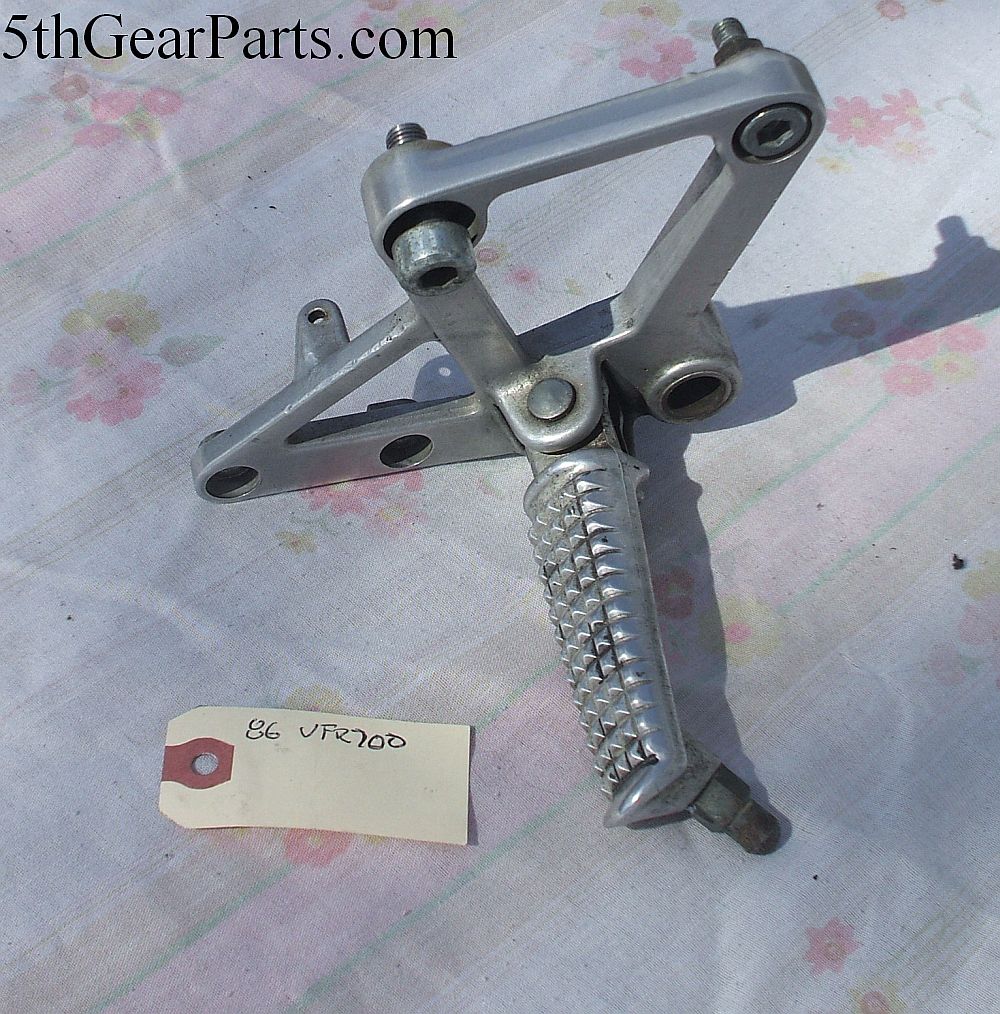 1986 Honda VFR700 Interceptor FOOT PEG RIGHT MAIN STEP R 86 87 VFR 700