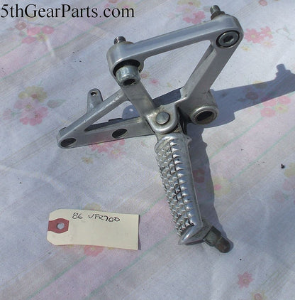 1986 Honda VFR700 Interceptor FOOT PEG RIGHT MAIN STEP R 86 87 VFR 700