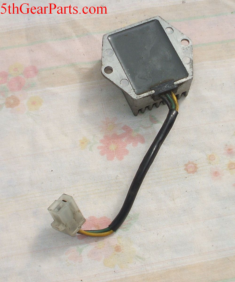 1979 Honda GL1000 Goldwing REGULATOR RECTIFIER  76 77 78