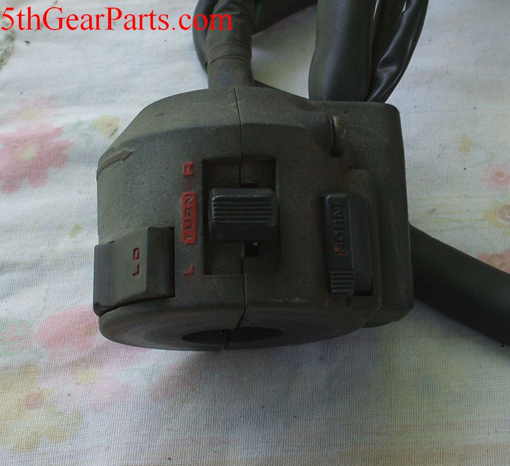 1986 Honda VF500 Interceptor Bar Control Left Side Turn signal, Horn, Hi Low Switch 84 85 86