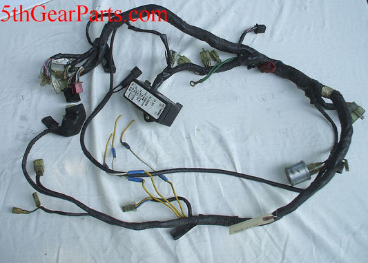 1981 Honda GL1100 Goldwing WIREING HARNESS WIRE FUSE BOX 81