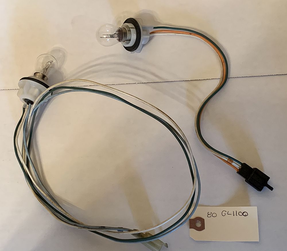 1980 Honda GL1100 GOLDWING FRONT TURN SIGNAL SOCKET HARNESS LEFT SIDE RIGHT SIDE R L
