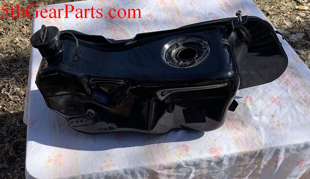 1980 Honda GL1100 GOLDWING FUEL TANK GAS TANK 80 81 82 83