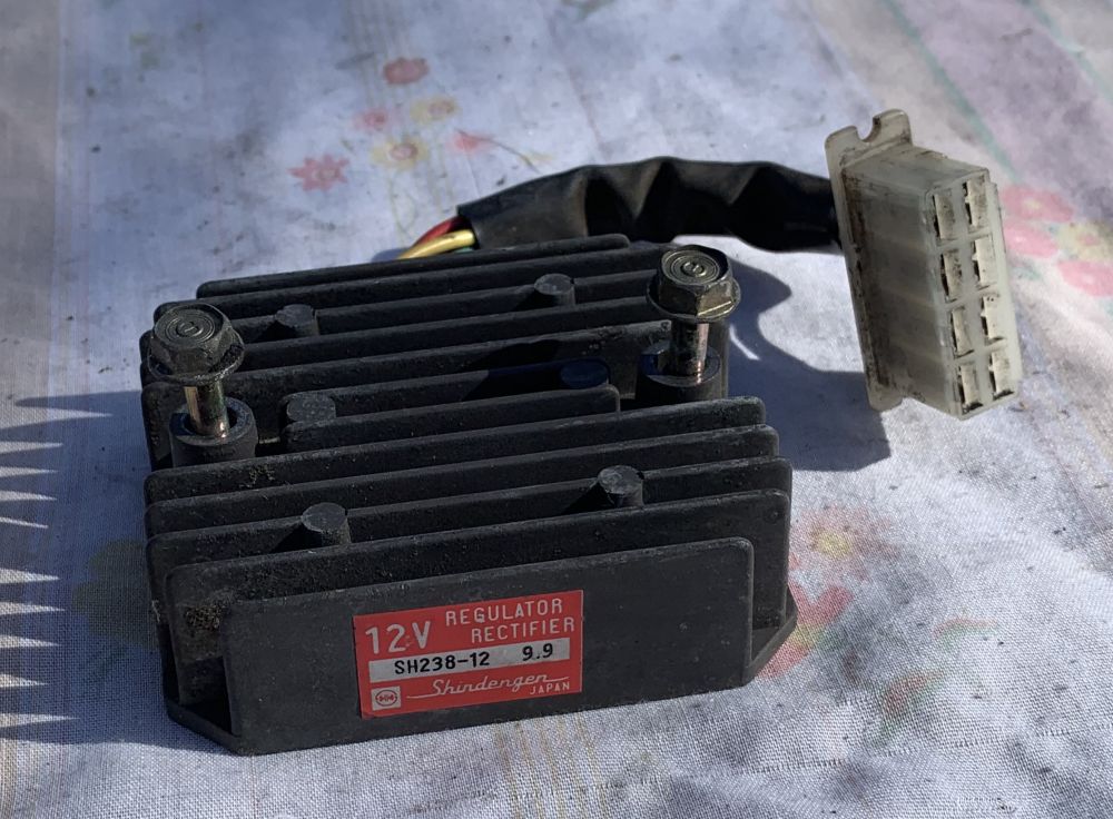 1980 Honda Goldwing GL1100 REGULATOR RECTIFIER 80 81 82 83 84