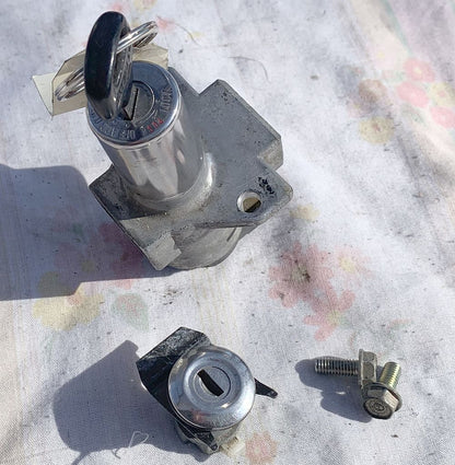 1980 Honda GL1100 Goldwing Ignition Switch W Key and Tray Lock 80 81 82 78 79