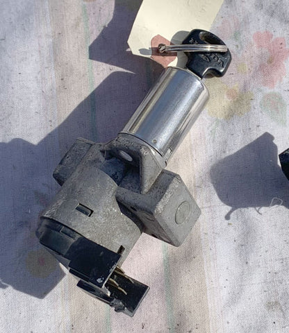 1980 Honda GL1100 Goldwing Ignition Switch W Key and Tray Lock 80 81 82 78 79