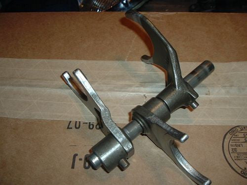 1980 Honda CB750K  GEARSHIFT FORK RIGHT CENTER LEFT W SHAFT