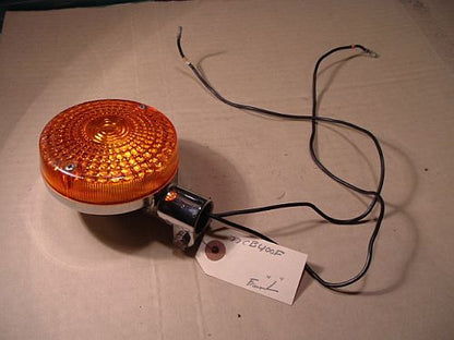 1977 Honda CB400 Super Sport TURN SIGNAL WINKER LIGHT LEFT SIDE FRONT 75 76 77