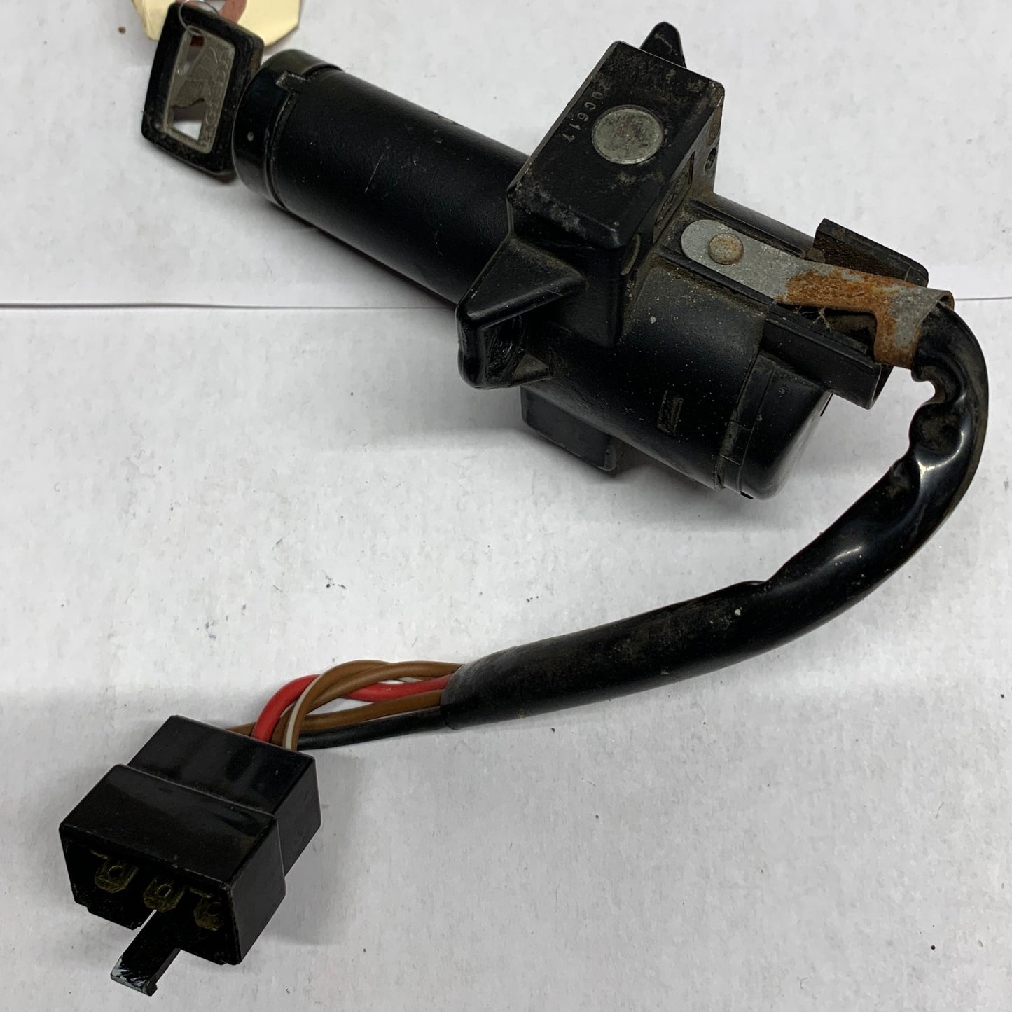 1983 Honda VF750 Magna Ignition Switch W Key 83 82
